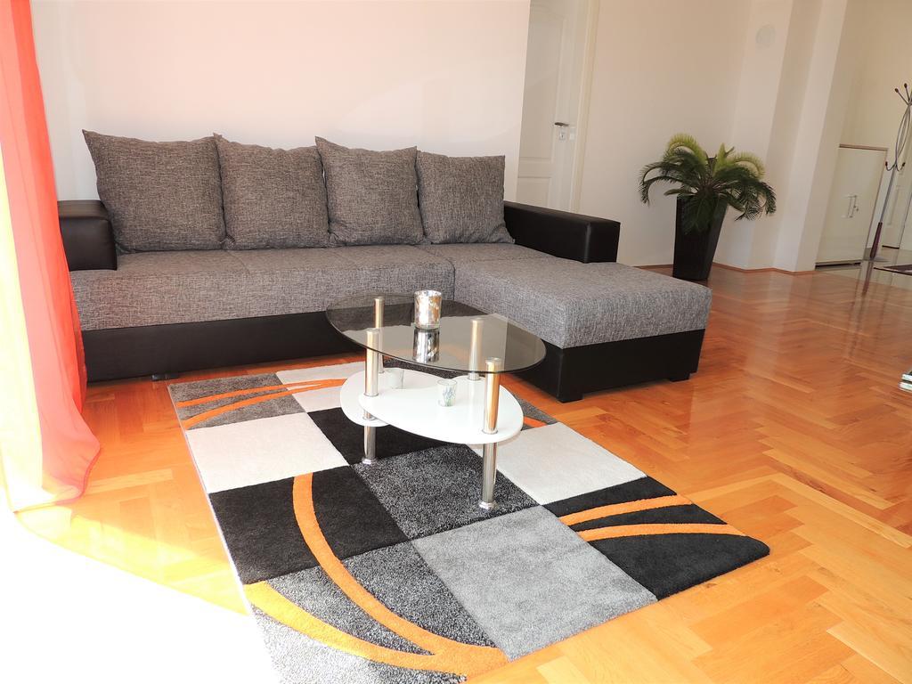 Apartment Cindy 로브란 외부 사진